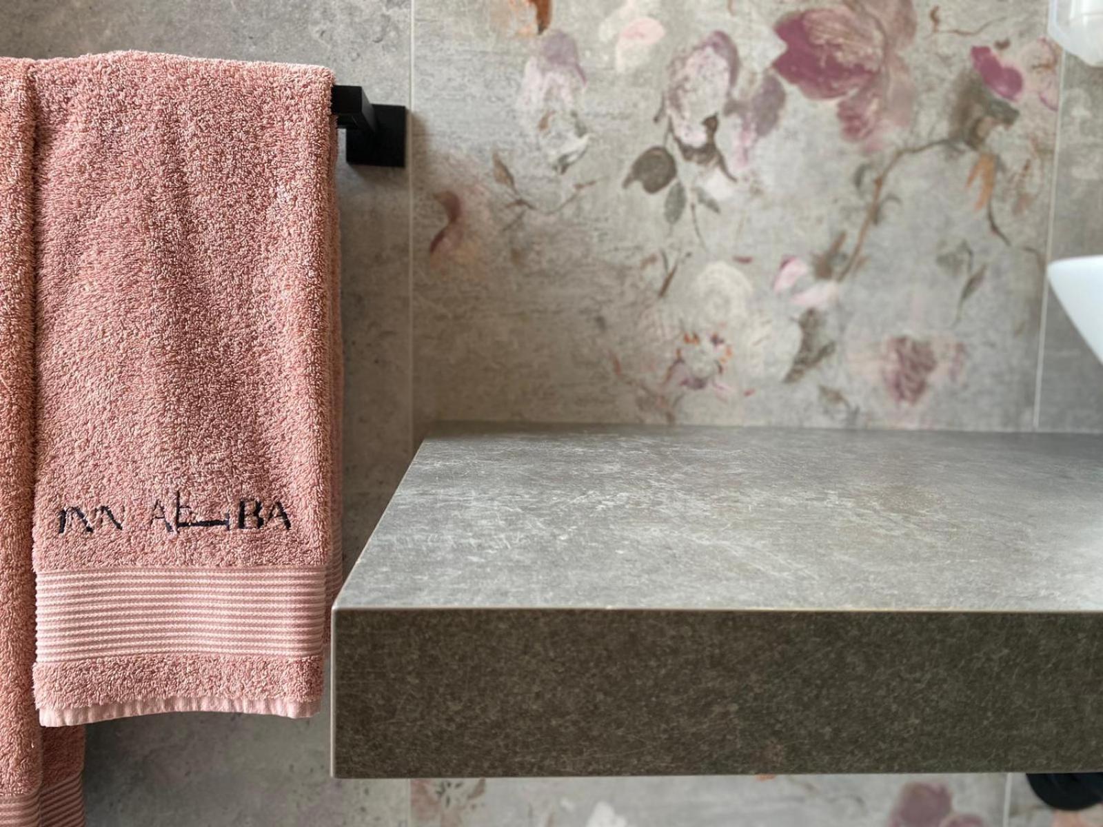 Inn Alba Eksteriør bilde